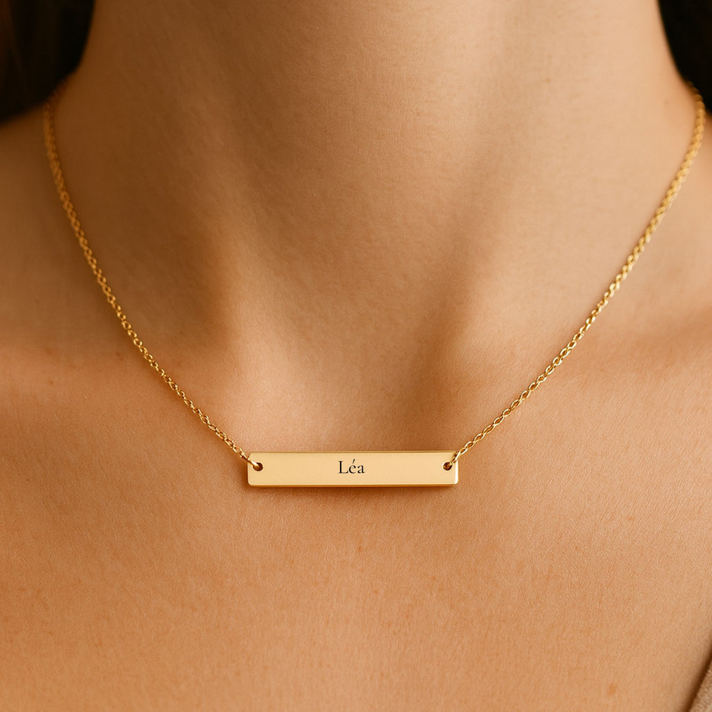 Nomen – collier barre horizontale gravée, Vincula