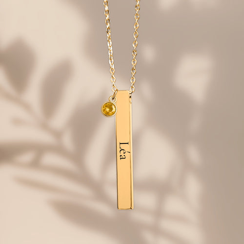 Collier Linea barre gravée Léa avec pierre de naissance
